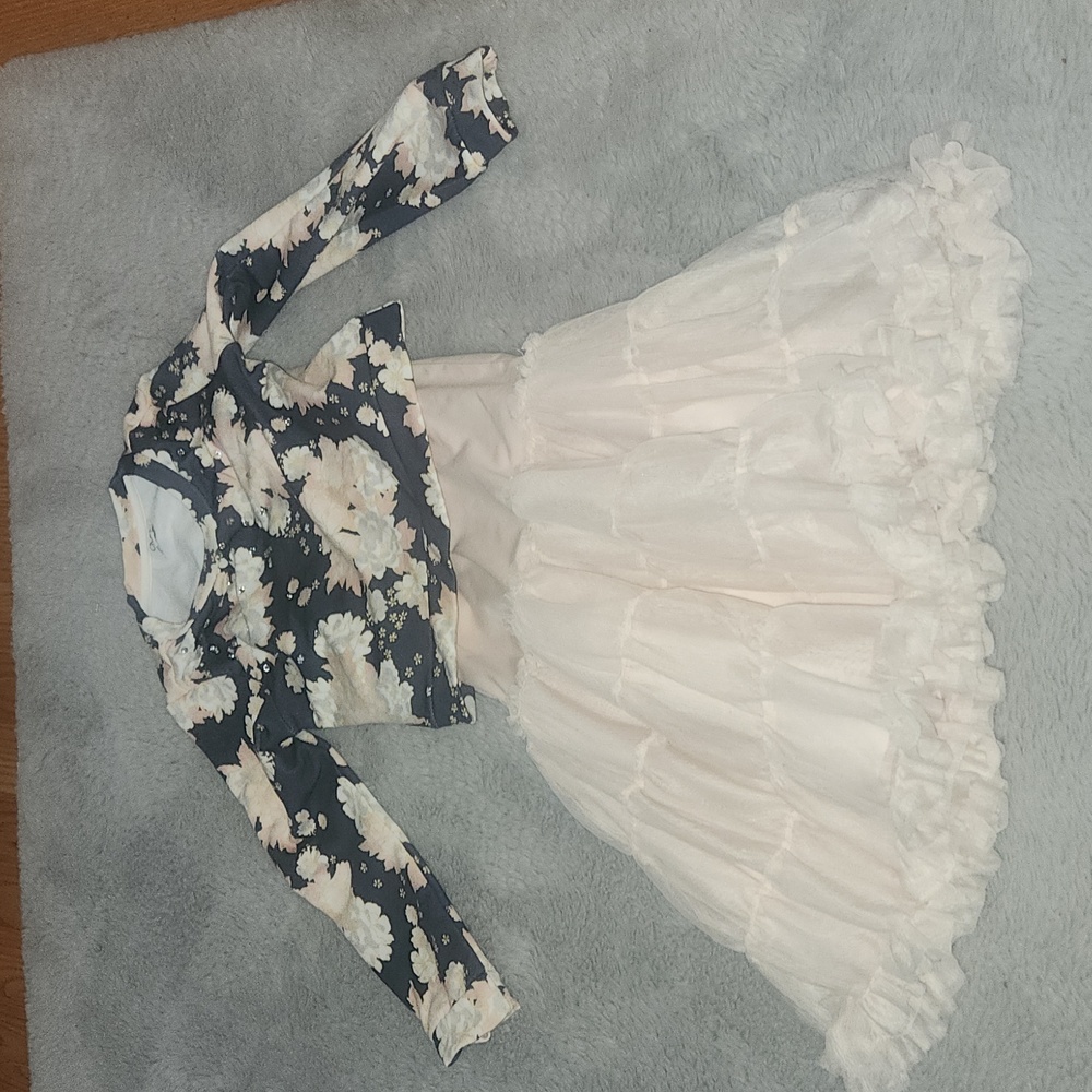 OVS dress age 5 to 6 from italy